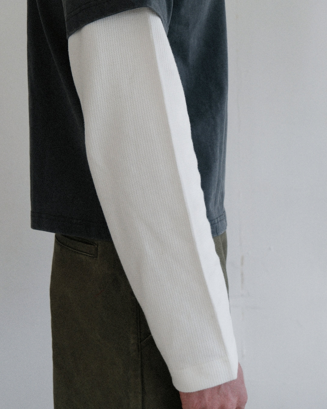 Long sleeve / washed grey
