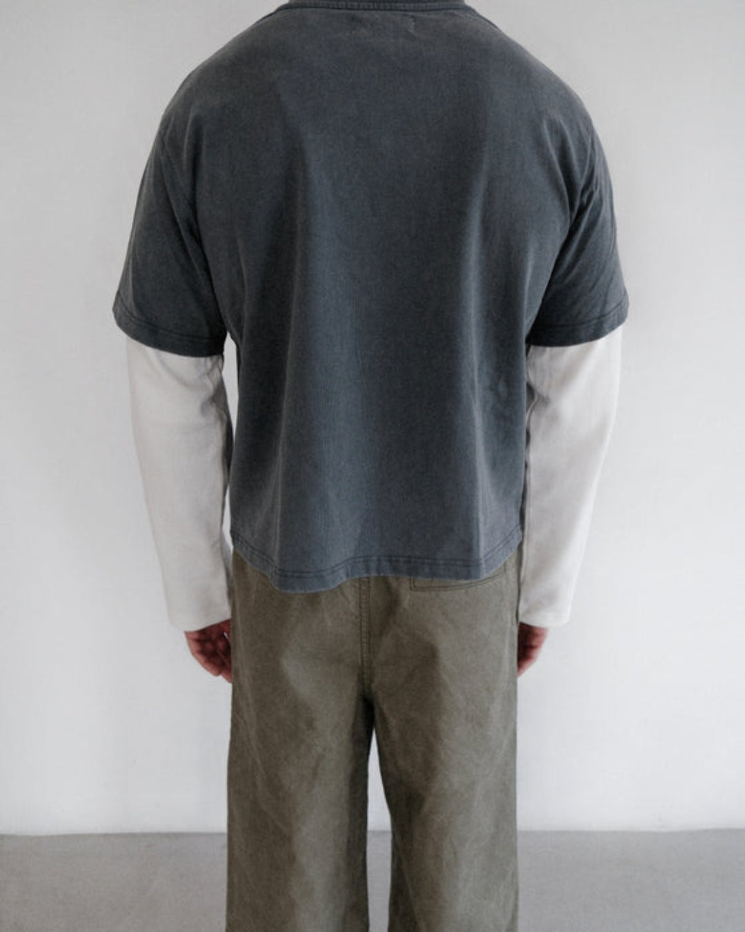 Long sleeve / washed grey