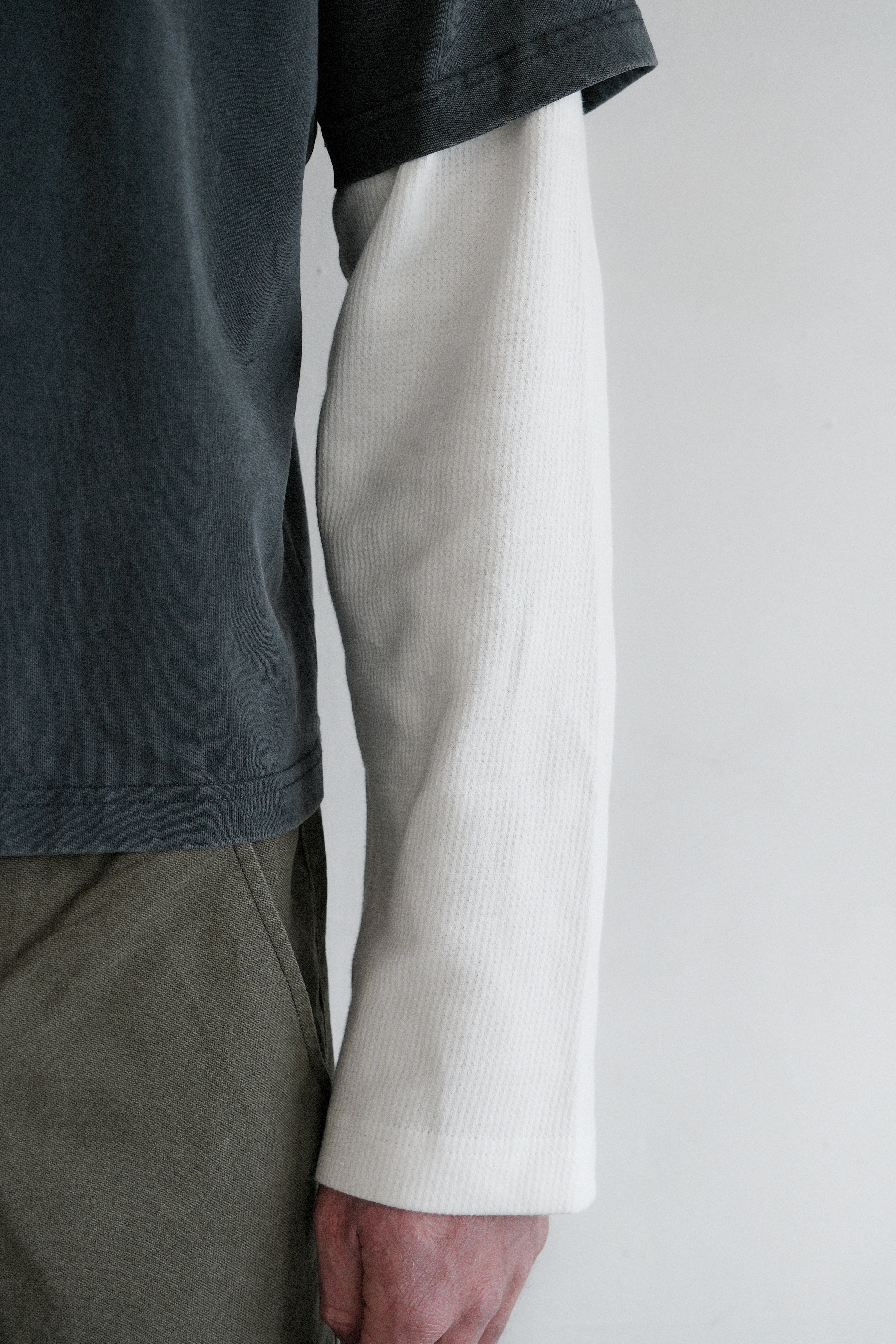 Long sleeve / washed grey