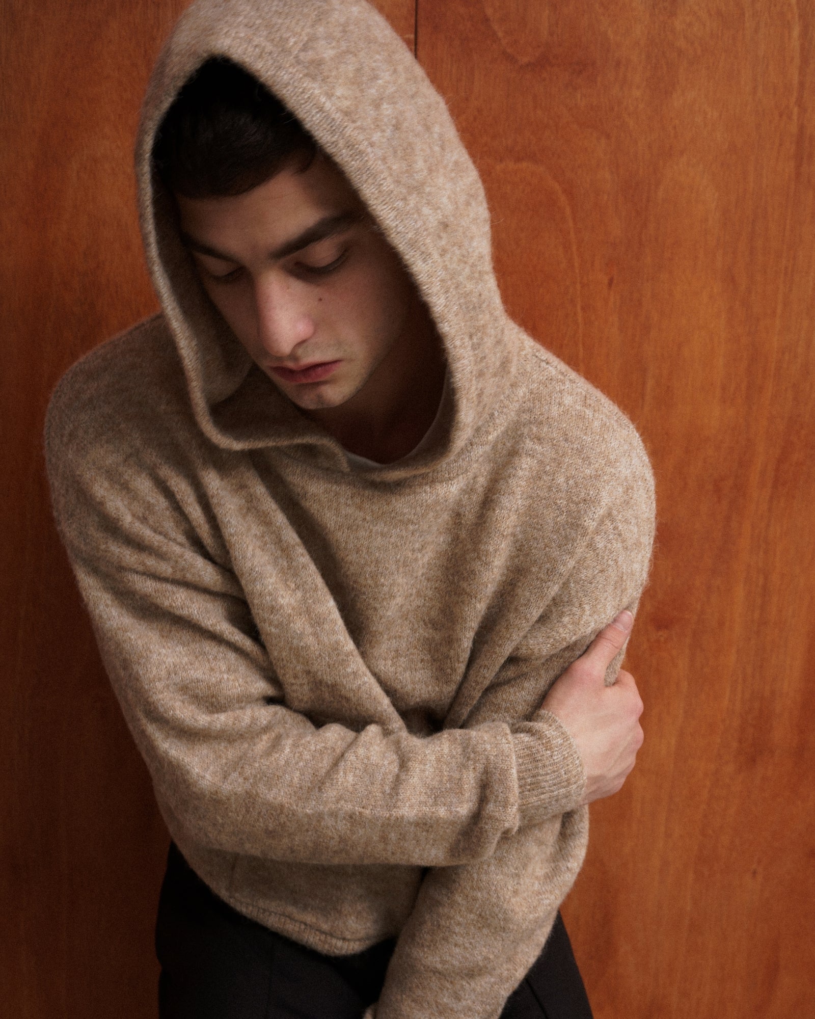 Knit hoodie (beige)