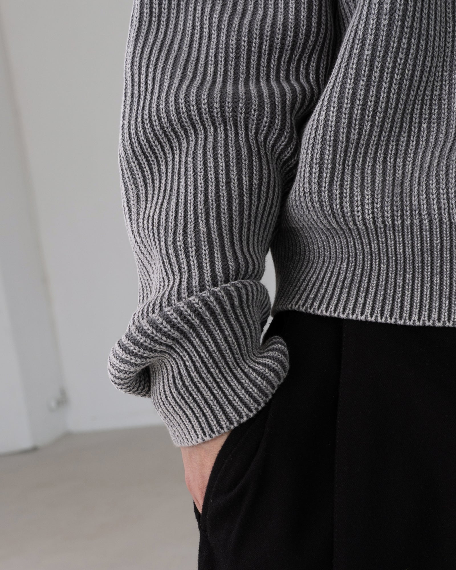 Washed Fisherman Knit  "charcoal"