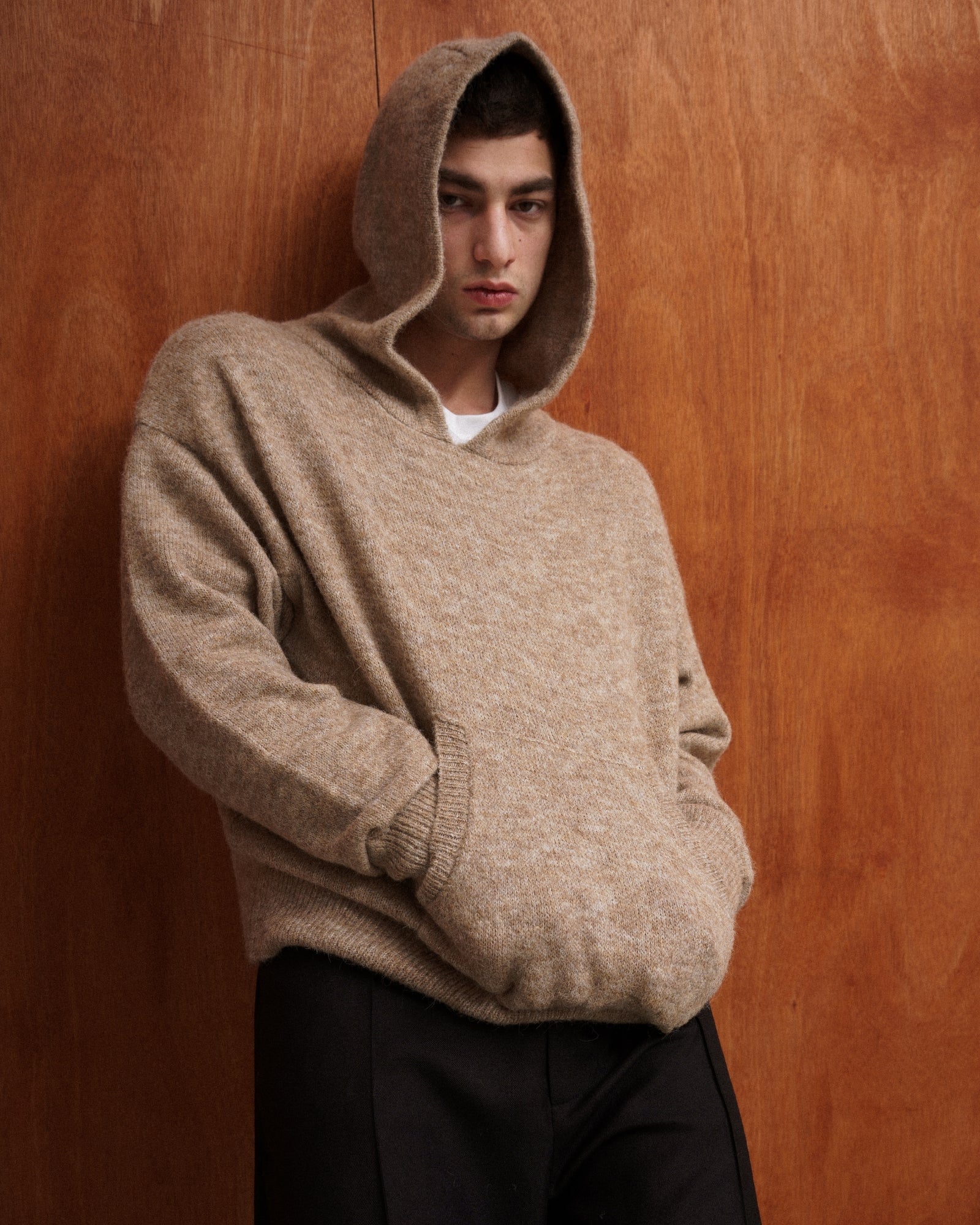 Knit hoodie (beige)