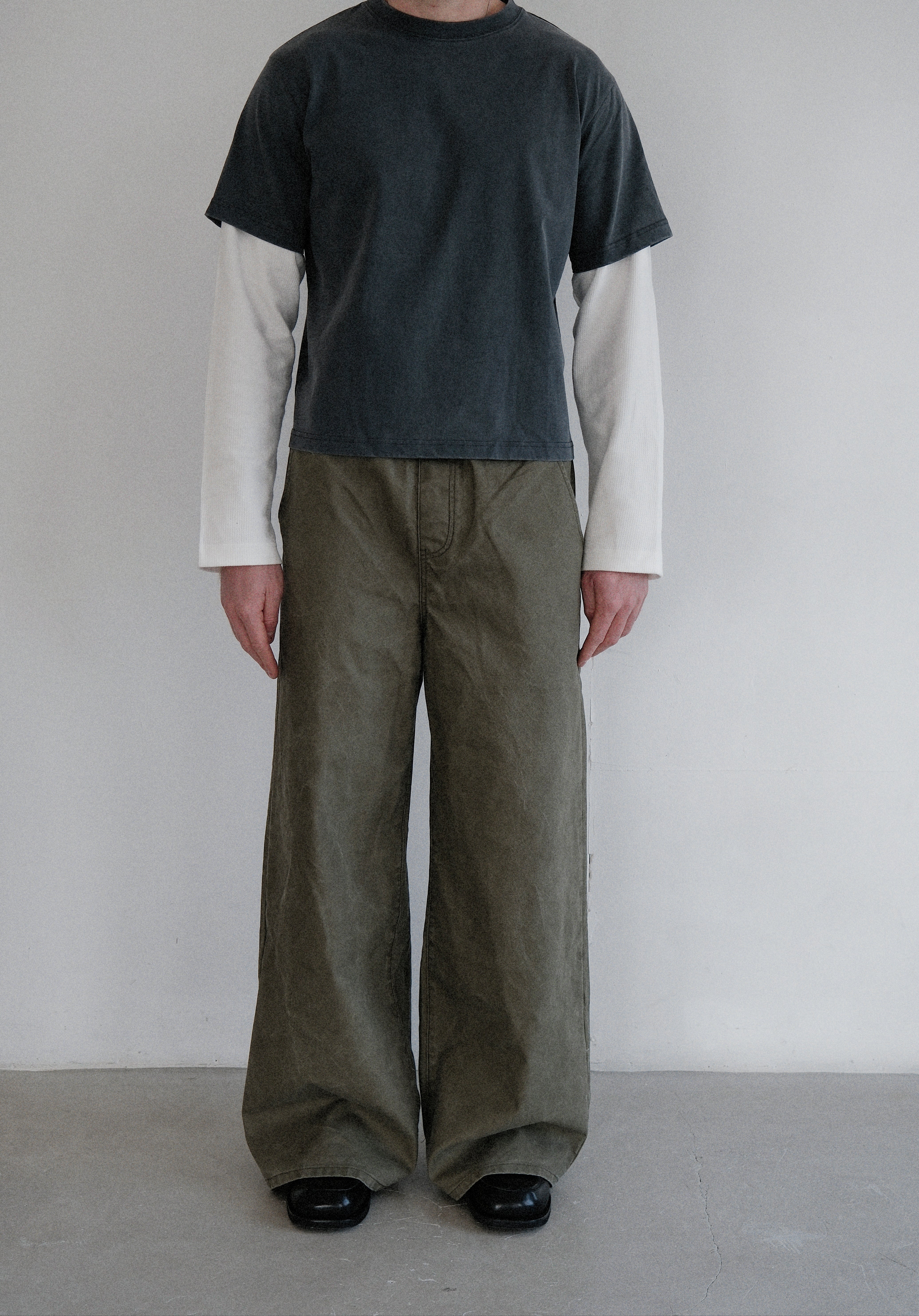 Long sleeve / washed grey